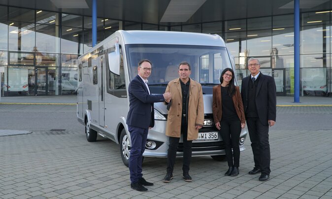Fahrzeugübergabe Hymer Exsis-i 588 an PH Weingarten
