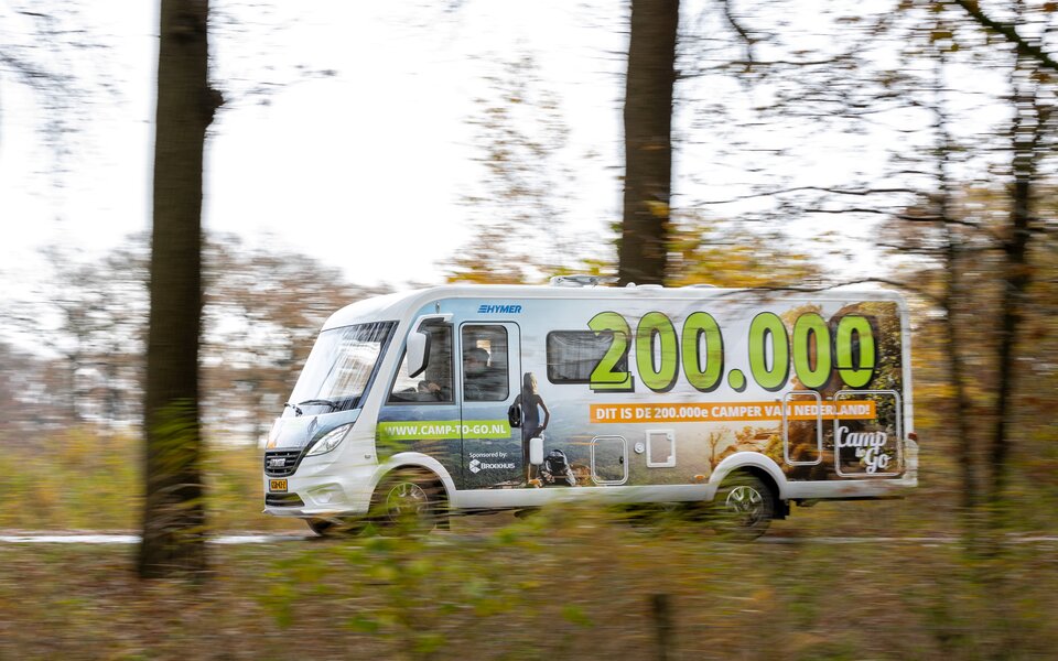 Persfoto | 200.000ste camper in Nederland Rijshot