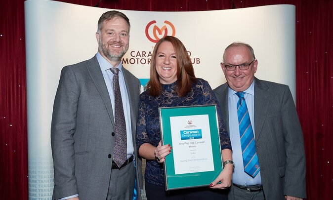Press picture "Handover of Caravan design award for the ERIBA Ocean Drive"