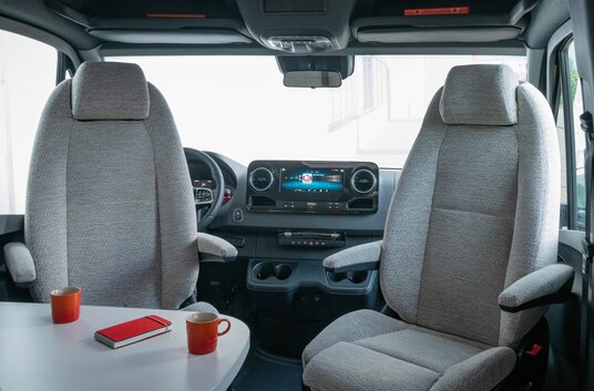 Hymer B Klasse Masterline T Im Uberblick Hymer Reisemobil