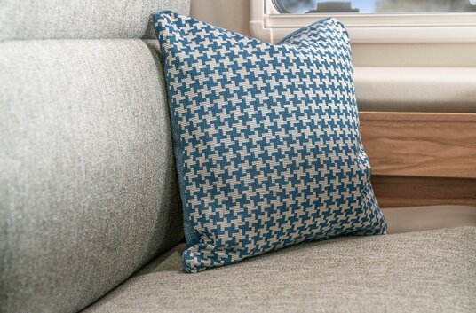 1854_hymer_zierkissen_wohnwelt