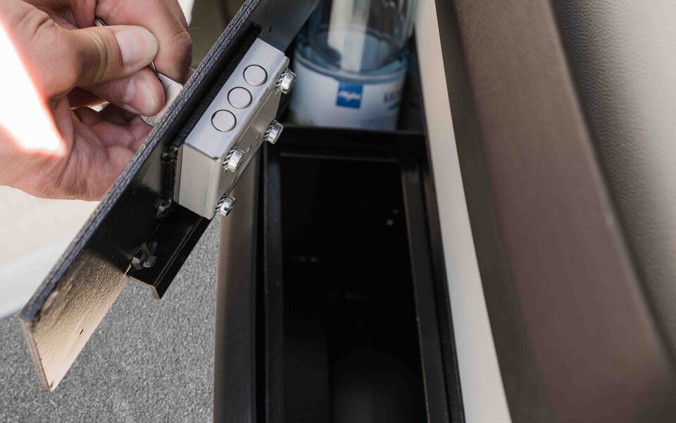 Passenger door safe for Fiat Ducato