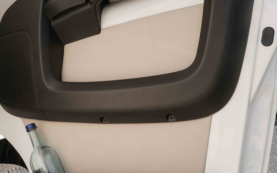 Passenger door safe for Fiat Ducato