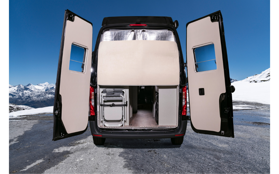 Isolation arrière relevable pour les portes arrières HYMER Campervan Free S 600
