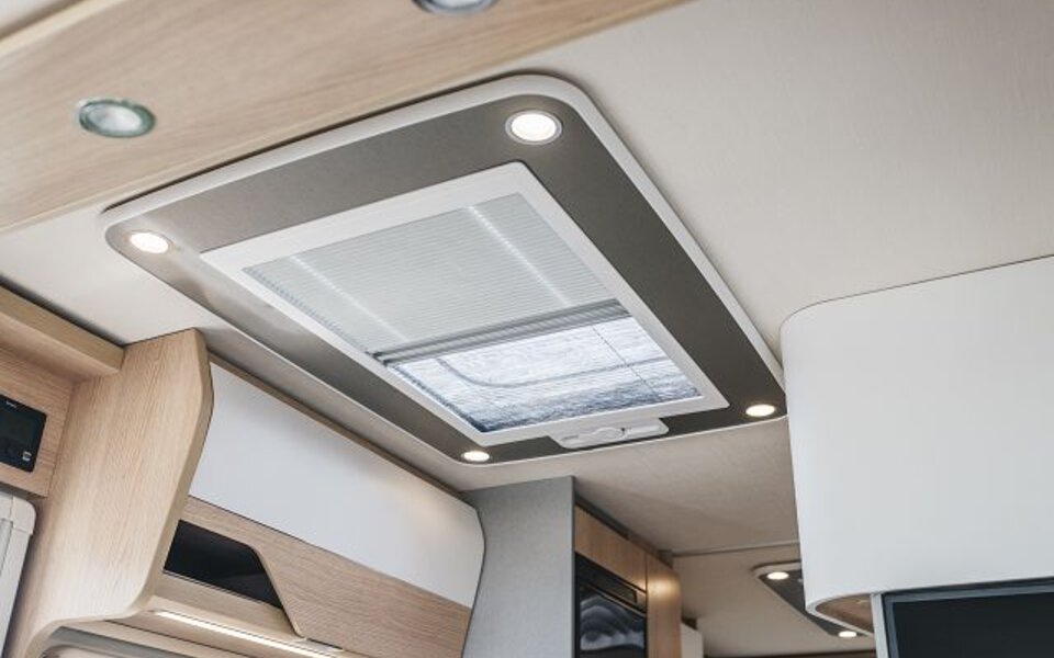 Kit d'équipement pour ventilateur de toit panoramique 800 mm x 500 mm avec fonction de levage et de basculement
