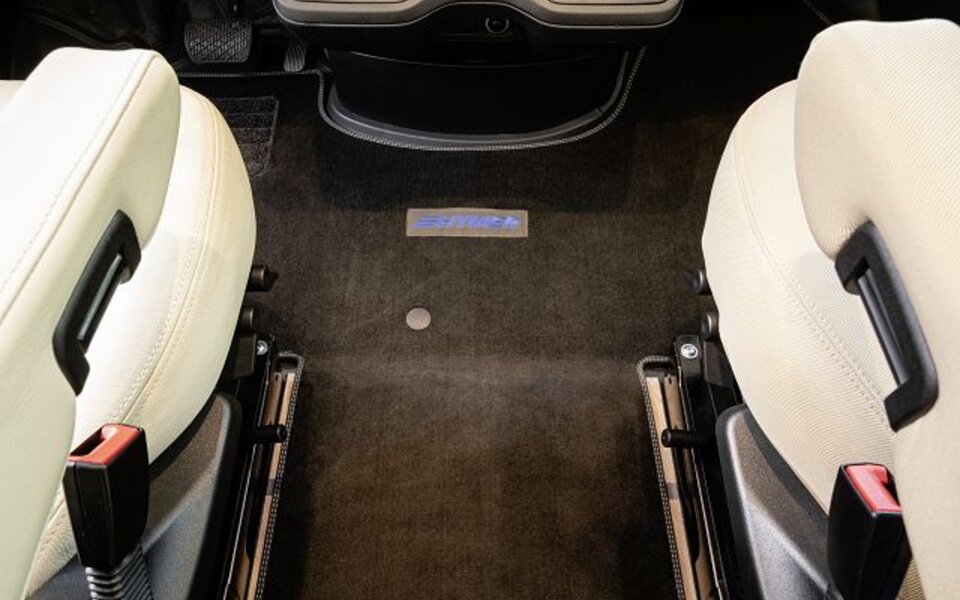 Alfombra cabina B ML-I con freno de mano eléctrico+ WWH