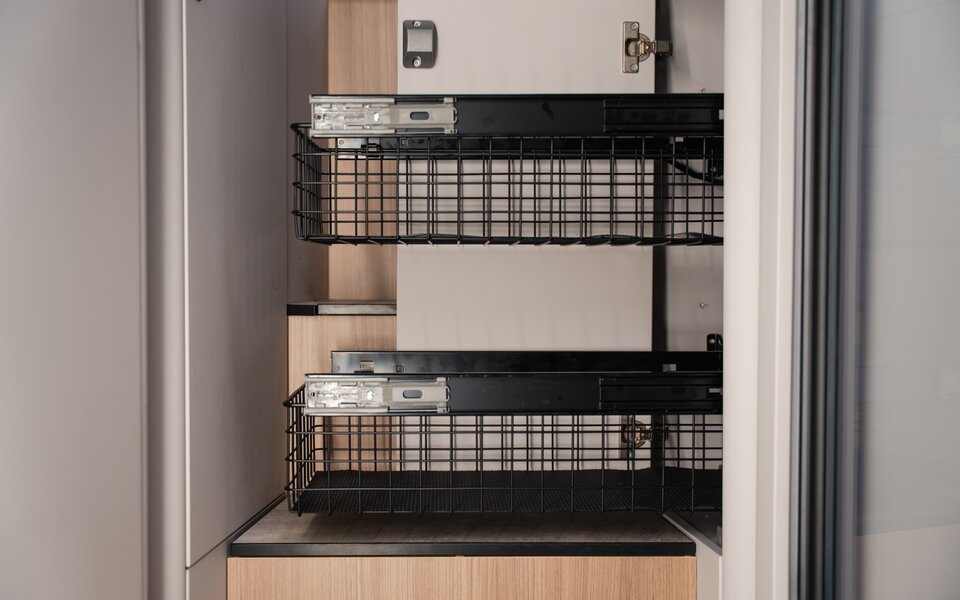 Rear bed pull-out (basic set for B-ML 880)