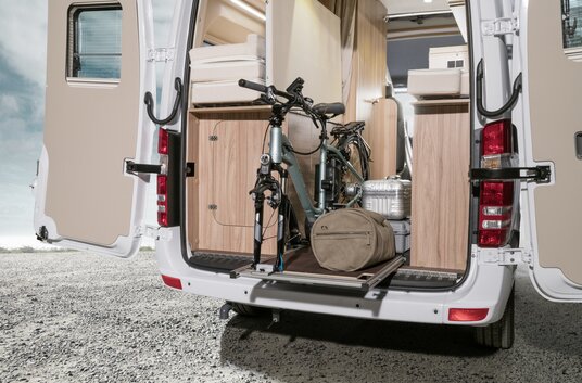 hotz18_onlocation_auszug_in_fu