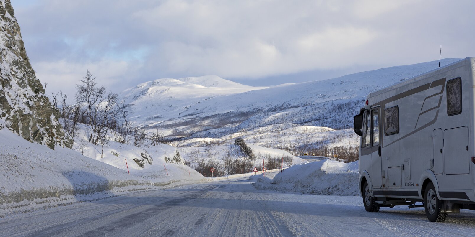 hymer_neuer_exsis_i_580_winter