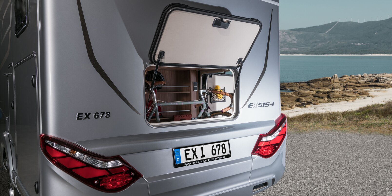 Open garage flap in the rear wall of the HYMER Exsis motorhome