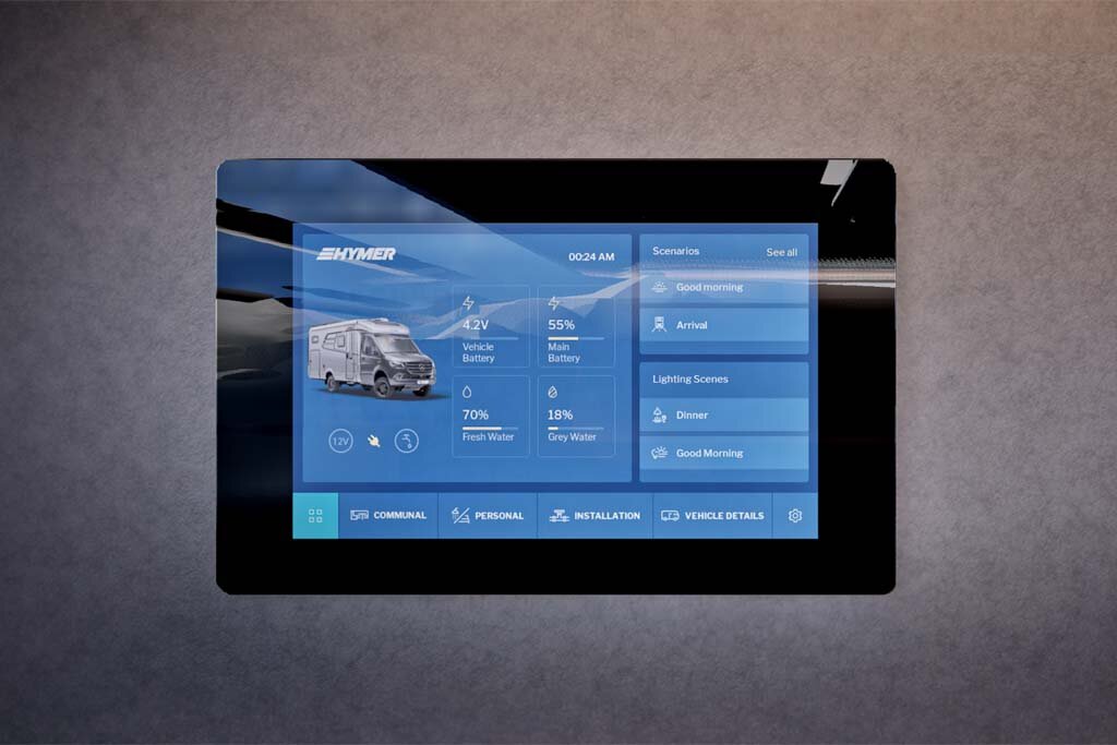 Il display HYMER Connect all'interno dell'HYMER Grand Canyon S mostra tutte le informazioni e le impostazioni rilevanti del veicolo.