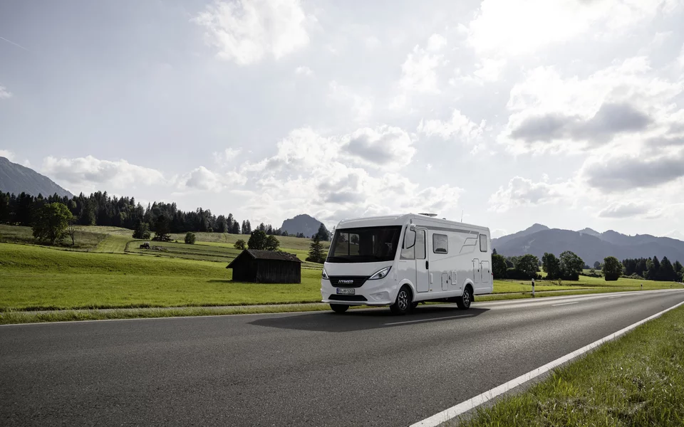 Hymer Exsis-i 678