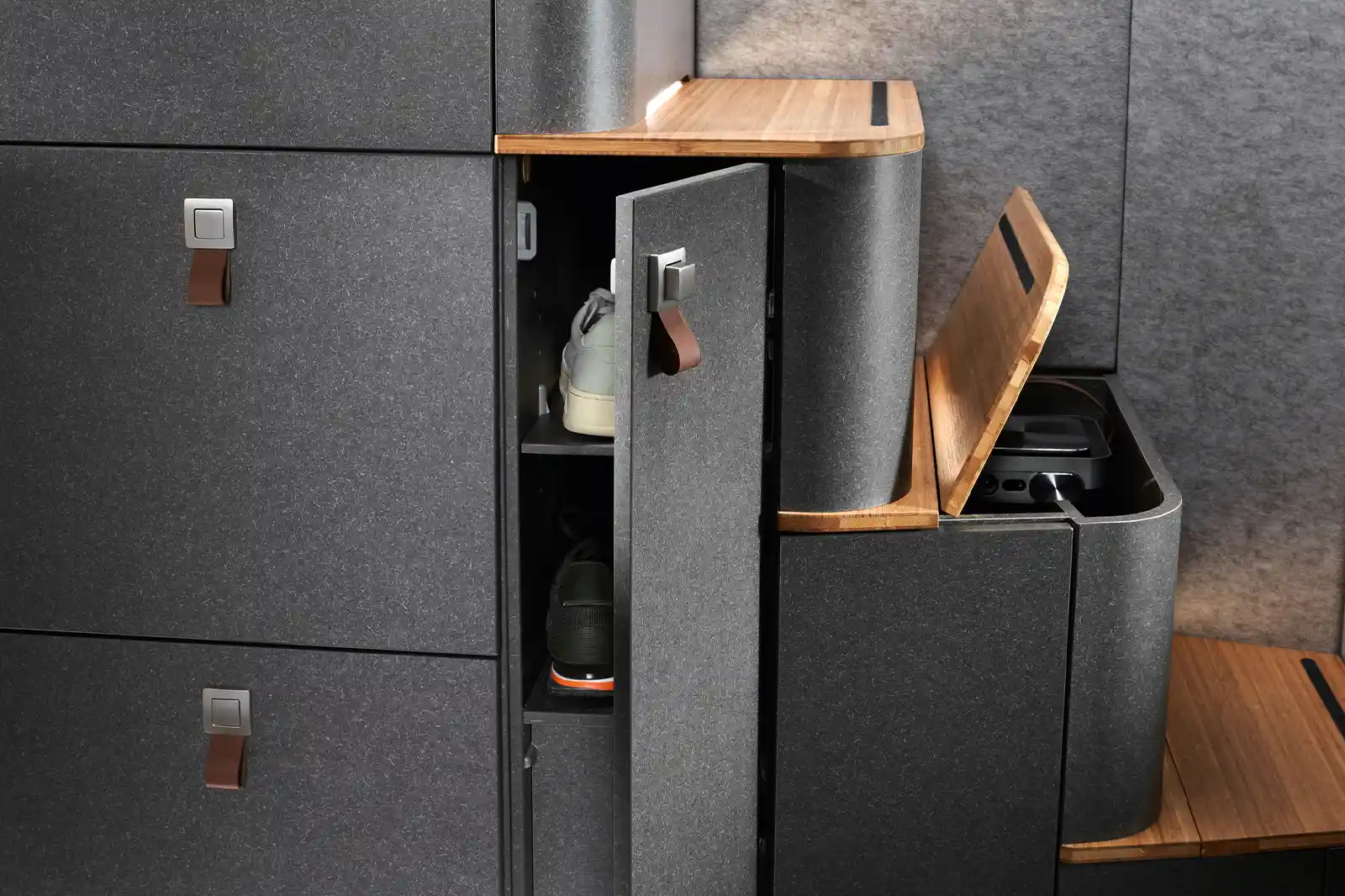 There is plenty of storage space in the storage compartments under the steps of the comfort stairs in the HYMER Venture S.
